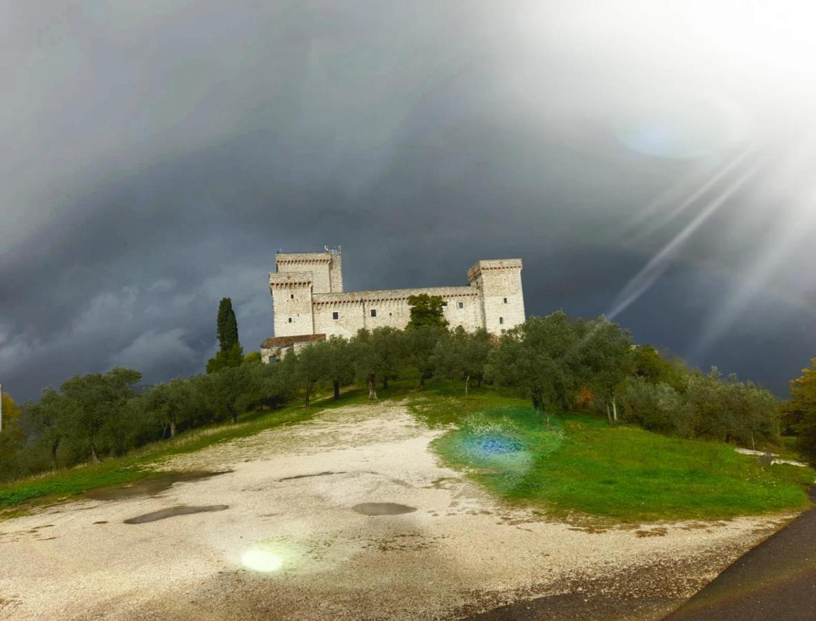 Appartamento Con Giardino E Parcheggio Riservato Narni Exterior foto